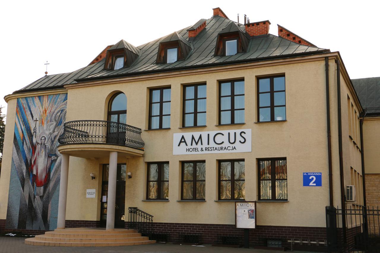 Amicus Zoliborz 2*